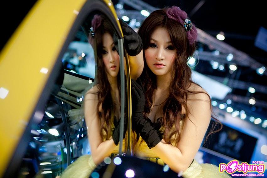 ก็รถมันสวยอะ  ไม่มีไร