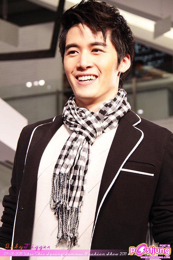 (ดารา-นักร้องชาย) งานเดินแบบ Uber Chic Spring & Summer Fashion 2011 @ Siam Paragon