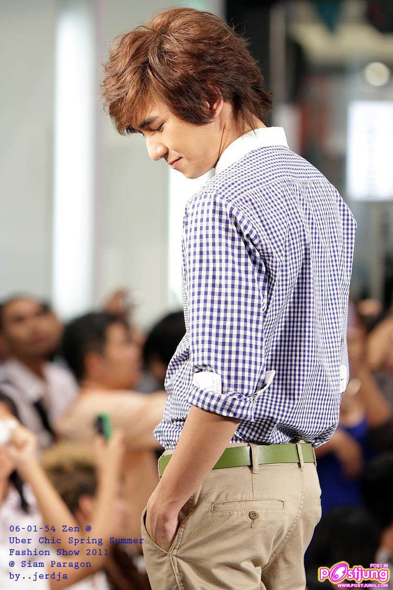 (ดารา-นักร้องชาย) งานเดินแบบ Uber Chic Spring & Summer Fashion 2011 @ Siam Paragon