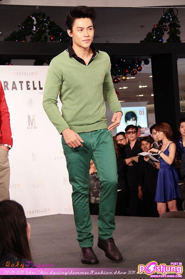 (ดารา-นักร้องชาย) งานเดินแบบ Uber Chic Spring & Summer Fashion 2011 @ Siam Paragon