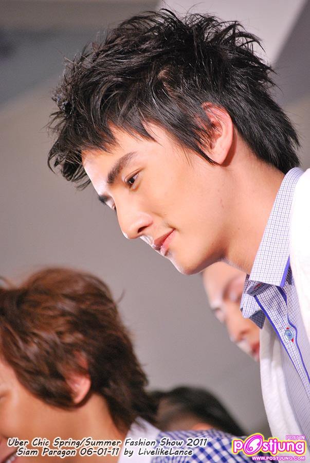 (ดารา-นักร้องชาย) งานเดินแบบ Uber Chic Spring & Summer Fashion 2011 @ Siam Paragon