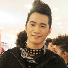 บี้ KPN งานUber chic spring summer fashion 2011