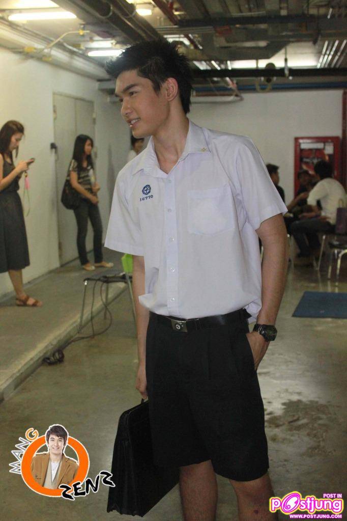 (เก็บตก) เซน&สิงโต งานUber chic spring summer fashion 2011