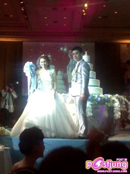 ชุดแต่งงานของ นิหน่า