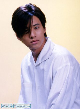 ละครเรื่องแรก properse