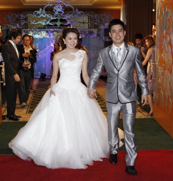 เก็บตก วิวาห์หวานฉ่ำ นิหน่า แบงค์  งานแต่งดาราคู่แรกแห่ง ปี2011