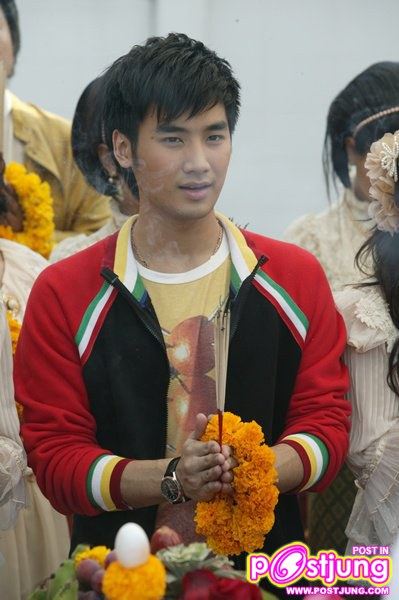 ภาพงานบวงสรวงภาพยนตร์ เหลือแหล่