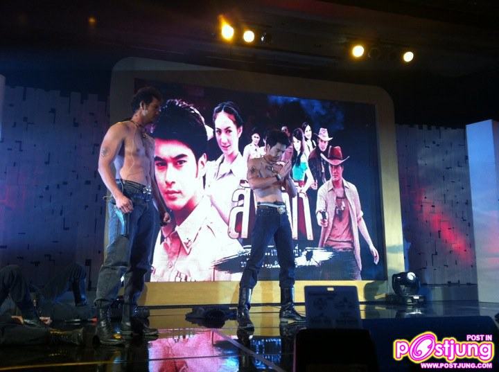 Pic.นักแสดงช่อง 7 งานเยี่ยมเยือน 7สี สวัสดีปีกระต่าย