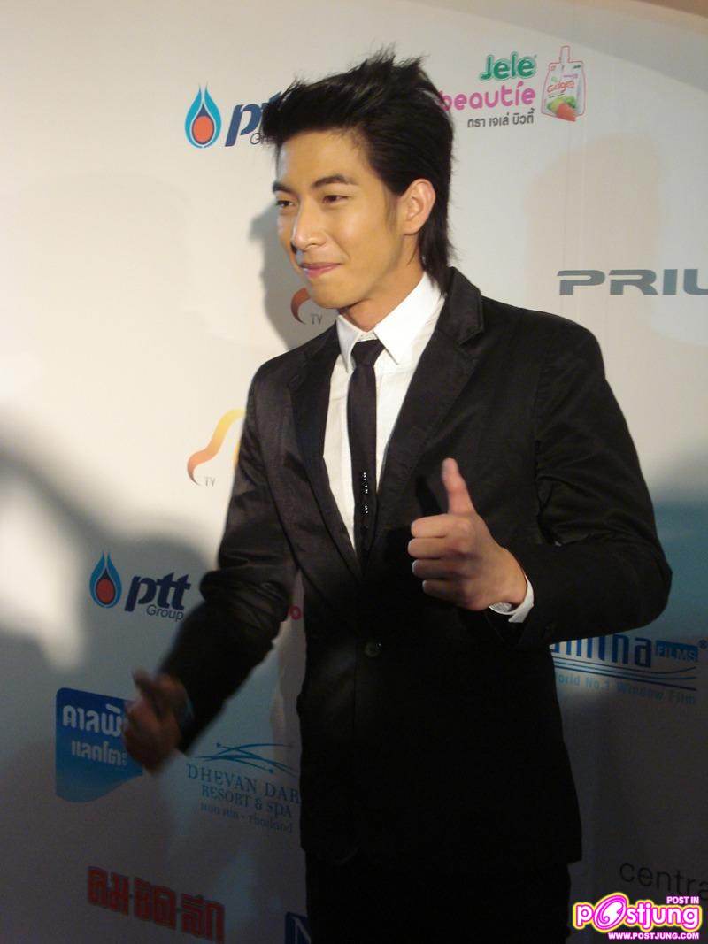 โตโน่ & แกรนด์ งานคมชัดลึก อวอร์ด ครั้งที่ 8