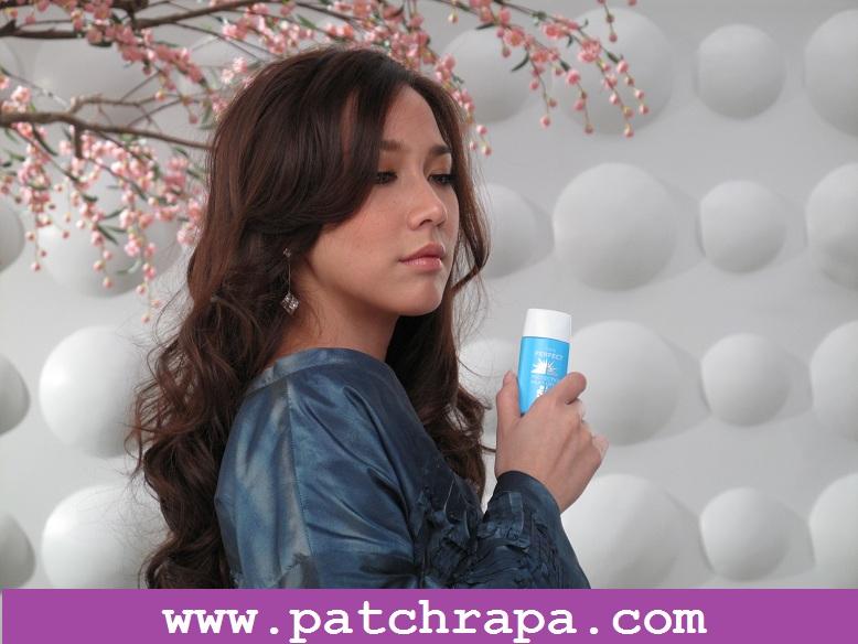 (อั้ม พัชราภา) รูปเบื้องหลังการถ่ายภาพนิ่งโฆษณาสินค้า