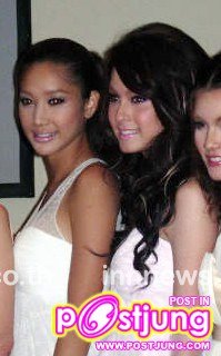 รวมมิตรขวัญถ่ายรูปคู่กับดารา