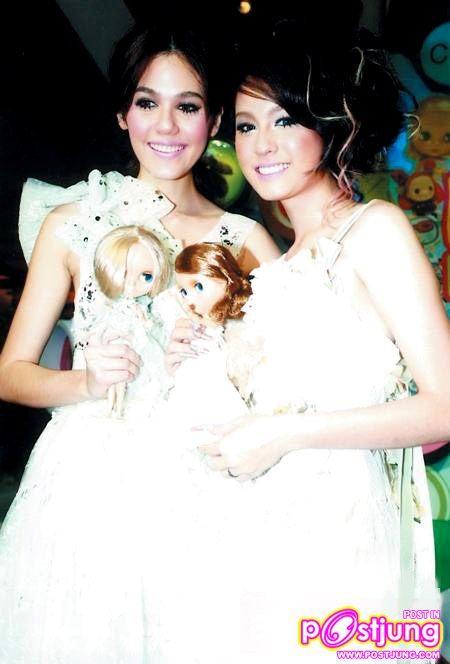 รวมมิตรขวัญถ่ายรูปคู่กับดารา