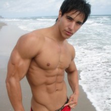 พ่อหนุ่มแดงงง