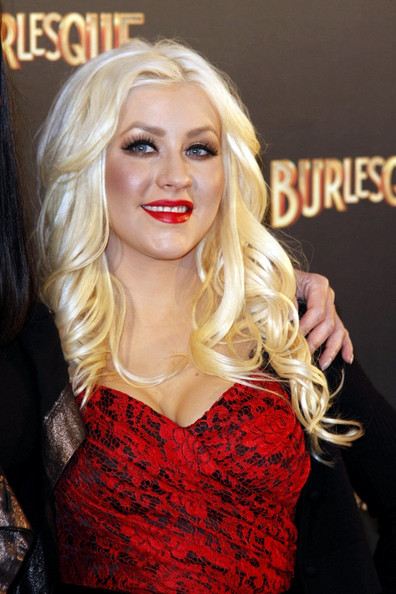 ไปดูหนัง Burlesque ของ Christina กันรึยัง