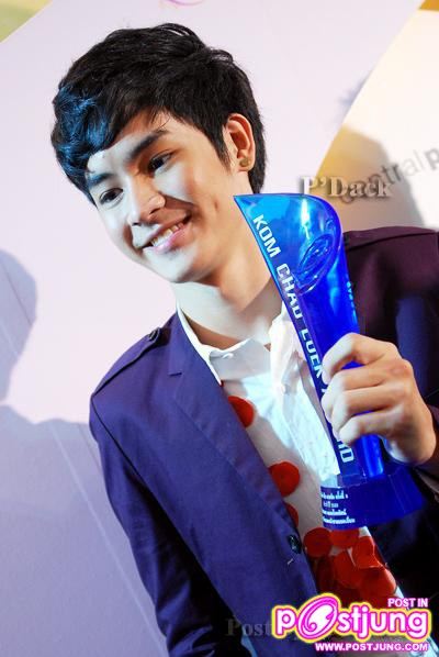 บอย ปกรณ์, ณเดชน์, เก้า งานคม ชัด ลึก Award