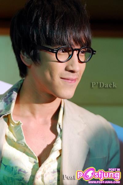 บอย ปกรณ์, ณเดชน์, เก้า งานคม ชัด ลึก Award