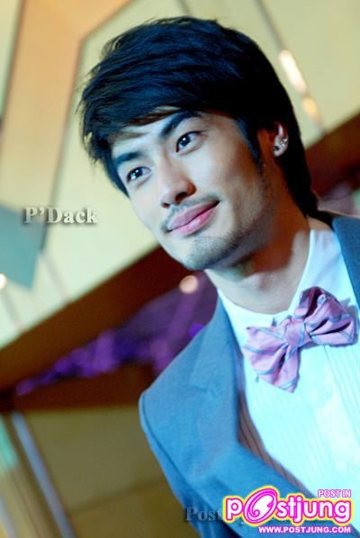 บอย ปกรณ์, ณเดชน์, เก้า งานคม ชัด ลึก Award