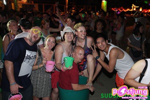 เวียร์ คนหล่อขอทำดีปี 3 @ Full Moon Party เกาะพะงัน