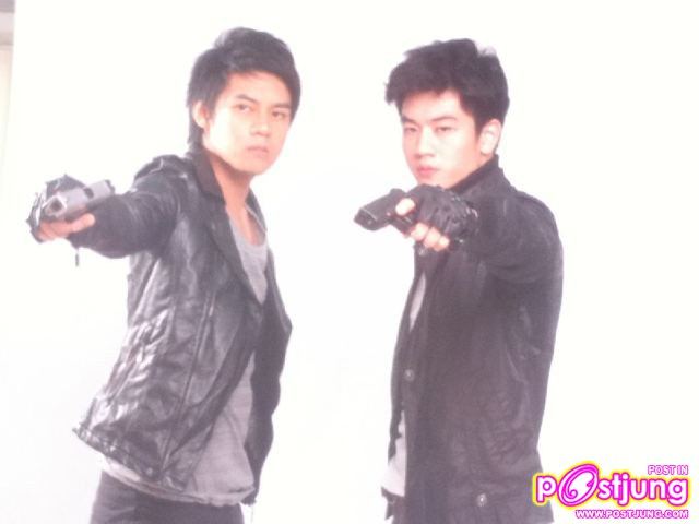 โทนี่ (ฟิตติ้ง) ละครสืบสวนป่วนกำลังสาม