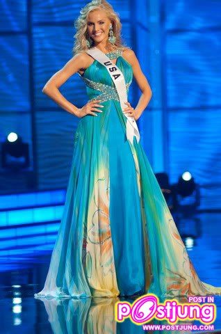 Kristen ชุดราตรี