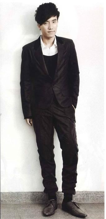 คุยกันเบาๆกับSingular @Grazia Mag. Jan.2011