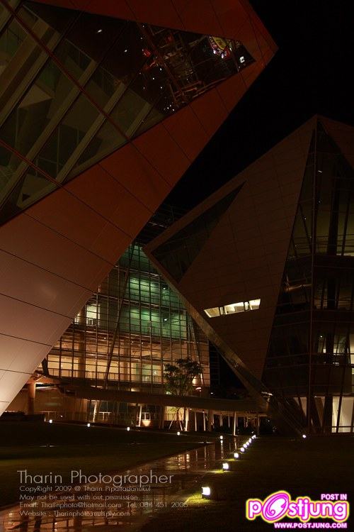 ตึกเพชร ม.กรุงเทพ