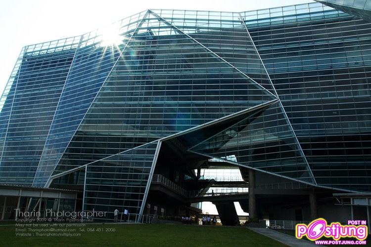 ตึกเพชร ม.กรุงเทพ