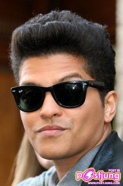 นาทีนี้คงไม่มีคนที่ไม่รู้จักเขา...Bruno Mars