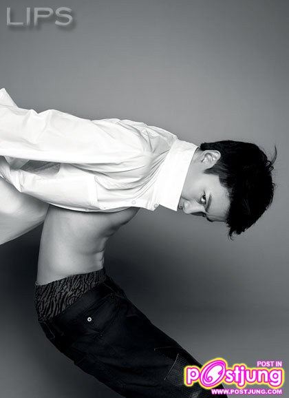 อั้ม พัชราภา /กอล์ฟ / ไมค์ @Lips [ปักษ์แรก] มกราคม 2554