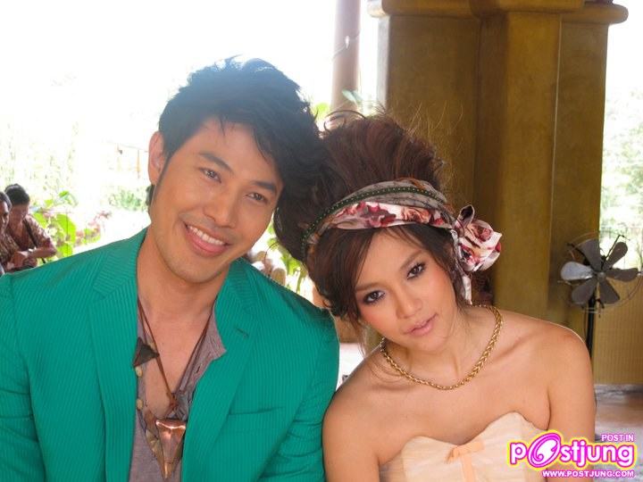 อั๋น วิทยา & กิ๊บซี่ @HONEYMOON+TRAVEL vol. 1 no. 104 January 2011