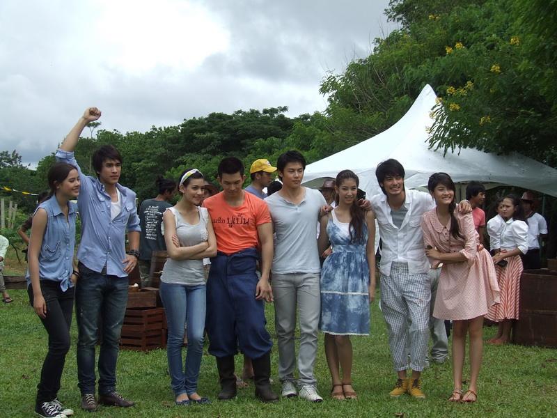 Yaya Urassaya Sperbuen.