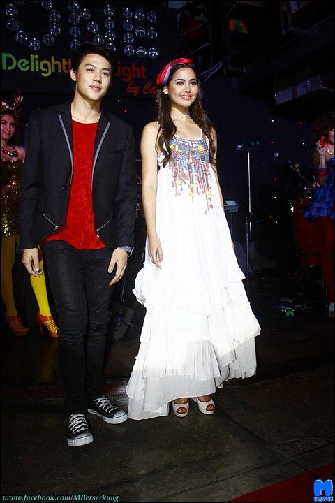 Yaya Urassaya Sperbuen.