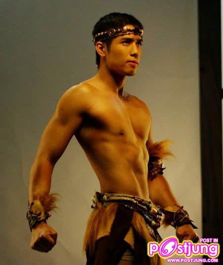 Aljur Abrenica ในบท Machete