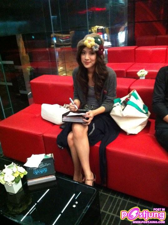 ใบเฟิร์น งานแจกลายเซ็นต์ Boxset สิ่งเล็กๆที่เรียกว่ารัก @ CTW