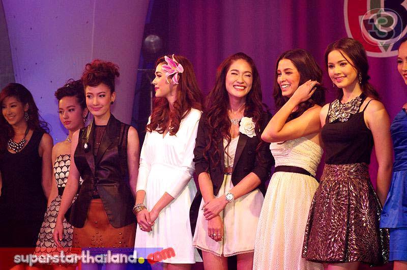 ชมพู่ VS พลอย ในงานเปิดบิ๊กวิก 3