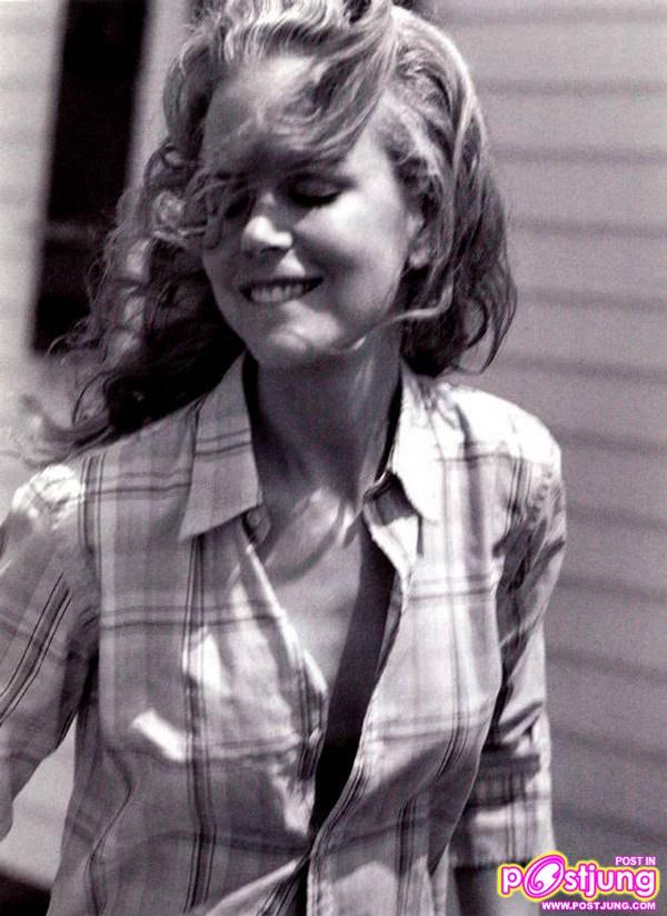 Nicole Kidman @Vanity Fair [Italy] Jan. 2011