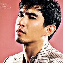 สองหนุ่ม สุขุม เข้ม