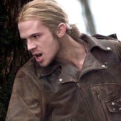 อีกหนุ่มหล่อเซ็กซี่จากแวมไพร์ทไวไลท์