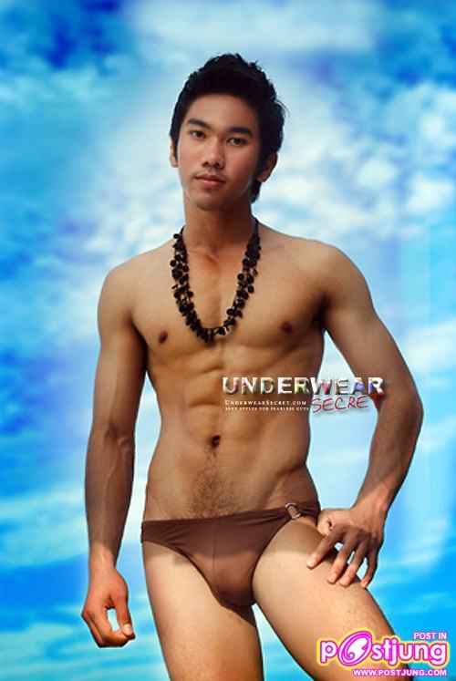 นายแบบกางเกงว่ายน้ำนิตยสาร AXIS