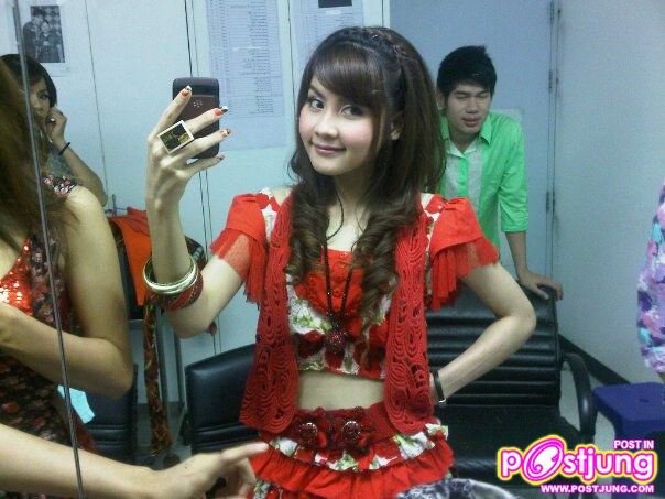 อั้ม นันทิยา