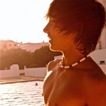 หนุ่มสีแทน