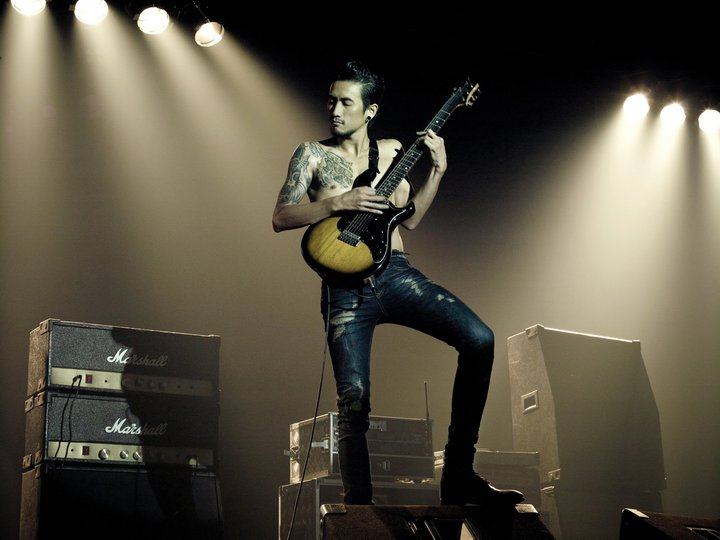 The Broken Heart Jeans Project co-designed by Toon