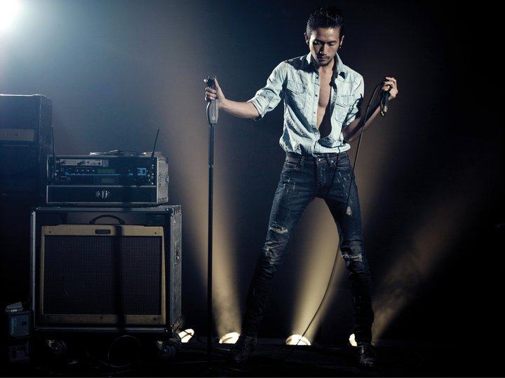 The Broken Heart Jeans Project co-designed by Toon