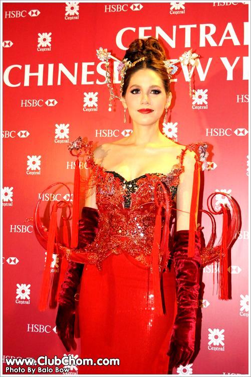 ชมพู่ อารยา นางพญาชุดแดงสุดเซ็กซี่ต้อนรับเทศกาลตรุษจีน