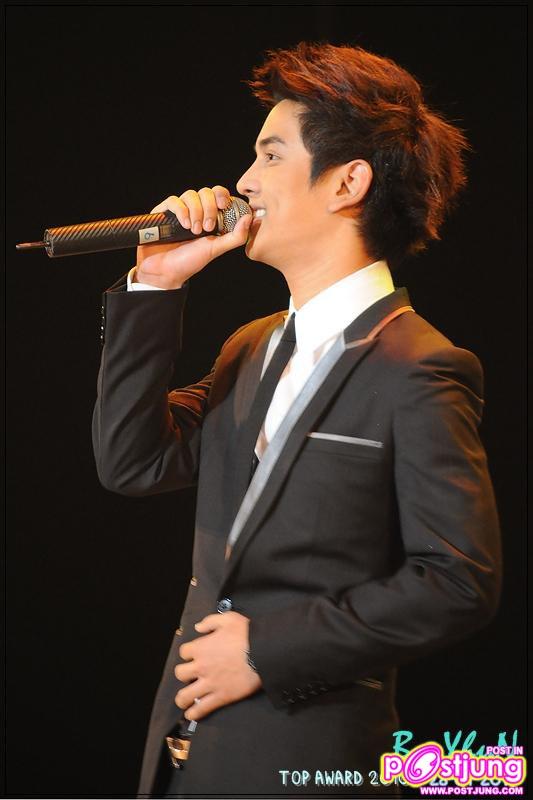 The star @ TOP AWARDs 2010