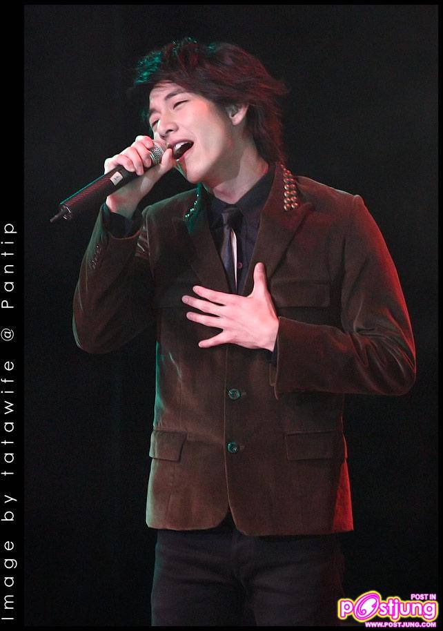 The star @ TOP AWARDs 2010