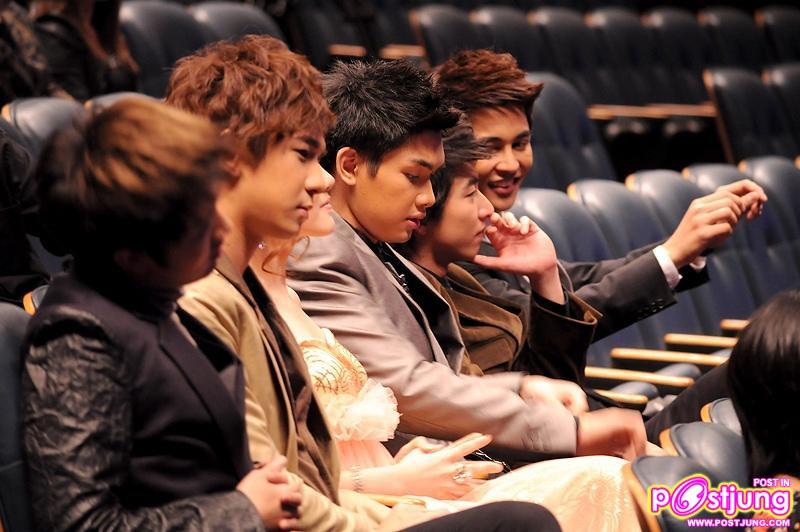The star @ TOP AWARDs 2010