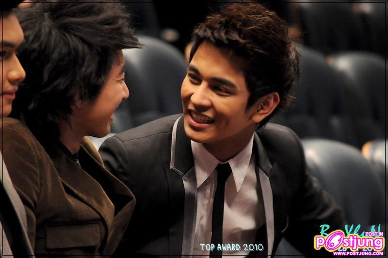 The star @ TOP AWARDs 2010