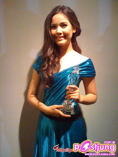 อั้ม ชม และดาราในงาน TOP AWARDS