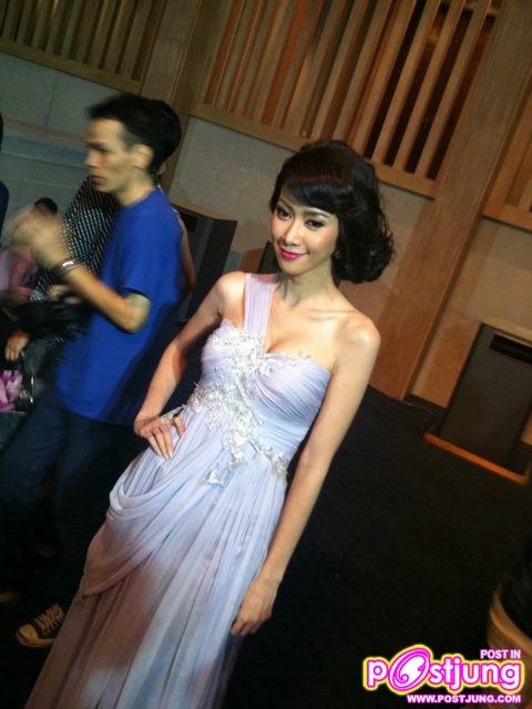 อั้ม ชม และดาราในงาน TOP AWARDS